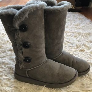UGG Childrens Bailey Button Triplet II